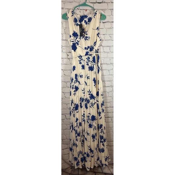 Lulu's Lindsie Blue Floral‎ Maxi Dress Pleated Sleeveless Ivory Blue Size M - Picture 3 of 5